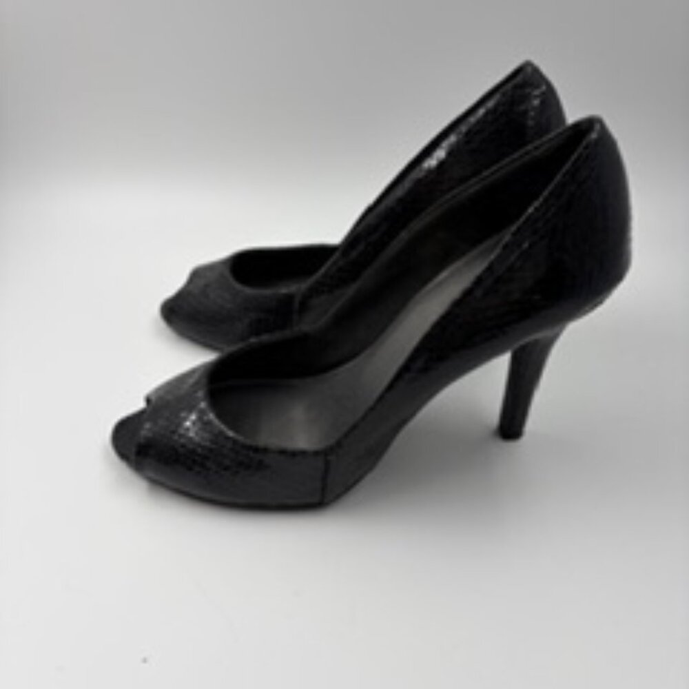 Fioni Women's Black Faux Snake Skin Peep Toe Heel Pump 5M